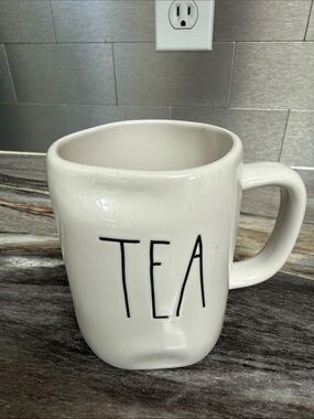 Rae Dunn TEA mug